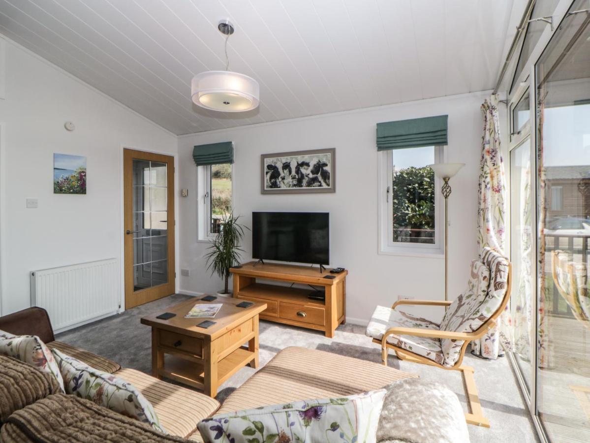 Meadow Lodge Плимът Екстериор снимка